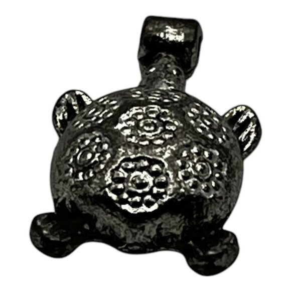 Turtle Shaped Silver Tone Metal Pendant‎ With Floral Engravings 2cm - Picture 4 of 6